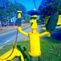Photo of Mante General and Yellow Dog Statue