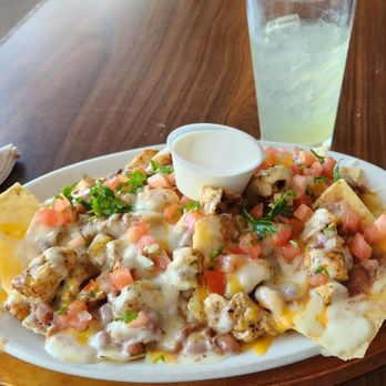 Caliente Grill - Chicken nachos--loaded and yummy! - Cocktail Bars Near Me - Annapolis, Maryland Caliente Grill - Chicken nachos--loaded and yummy! - Cocktail Bars Near Me - Annapolis, Maryland