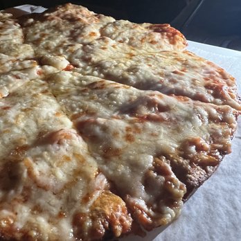 T Bar - pizza margharita - Steakhouses Near Me - New York, New York T Bar - pizza margharita - Steakhouses Near Me - New York, New York