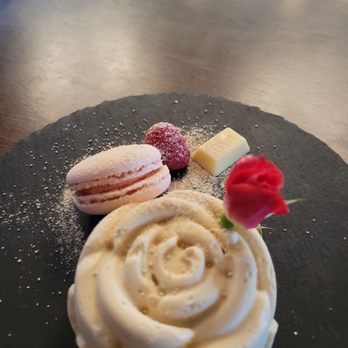 Edoko Omakase - Sushi Bars Near Me - Irving, Texas