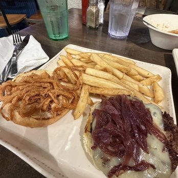 Snake River Brewing - Bison burger - Brewpubs Near Me - Jackson, Wyoming Snake River Brewing - Bison burger - Brewpubs Near Me - Jackson, Wyoming