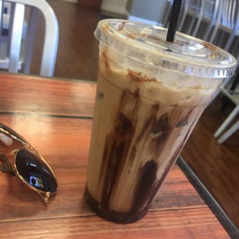 Brewin Cafe - Twix Iced Latte - Cafes Near Me - Revere, Massachusetts Brewin Cafe - Twix Iced Latte - Cafes Near Me - Revere, Massachusetts