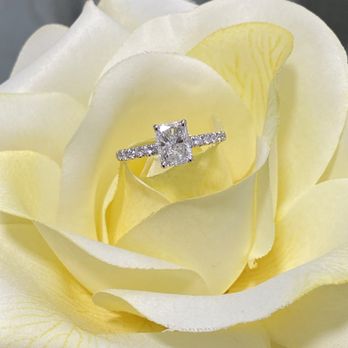 Mosiello & Son's Jewelry - Jewelry Near Me - Ardsley, New York Mosiello & Son's Jewelry - Jewelry Near Me - Ardsley, New York