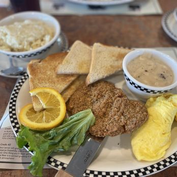 Black Bear Diner - Chicken Fried Steak (960-1270 cal) Creamy Grits (400 cal) - Breakfast & Brunch Near Me - Vista, California