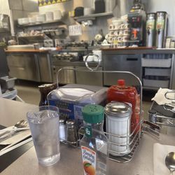 Waffle House - Super clean and friendly!