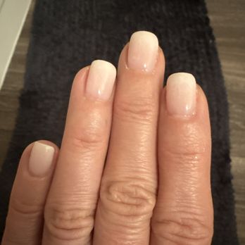 BE Chíc Nails - Dip powder manicure - Nail Salons Near Me - Bellevue, Washington