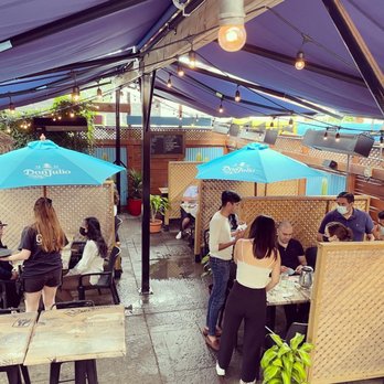 Chula Taberna Mexicana - Outdoor patio - Mexican Near Me - Toronto, Ontario