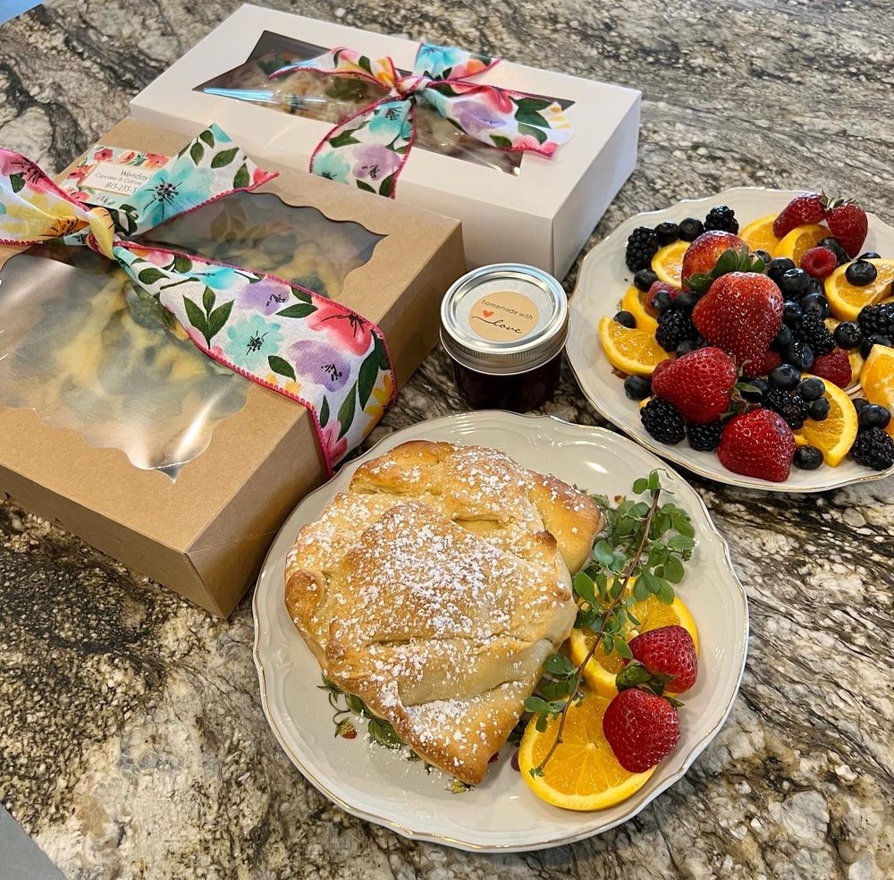 Wenday's Cupcakes & Culinary Adventures Logo