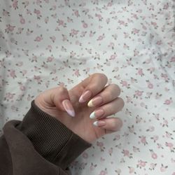 Van's Lotus Nails Spa - new spring nails