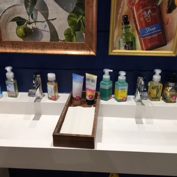BATH & BODY WORKS - Updated August 2025 - 82 Photos & 30 Reviews - 2447 ...