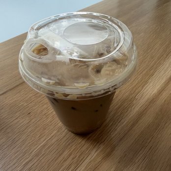 Good Coffee - Couch St - Hazelnut Carmel latte - Coffee & Tea Near Me - Portland, Oregon Good Coffee - Couch St - Hazelnut Carmel latte - Coffee & Tea Near Me - Portland, Oregon