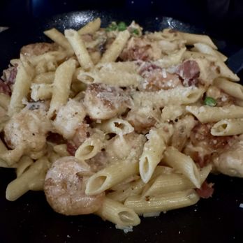 Welly's Restaurant - Chicken & Shrimp Carbonara - Pizza Near Me - Hudson, Massachusetts