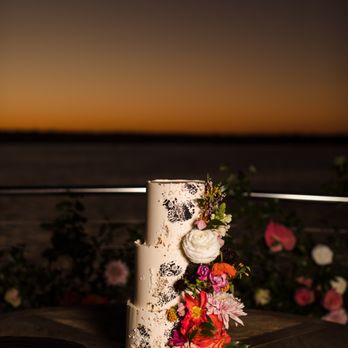 Heritage & Co - Planner @lizzylizevents  Yacht @legacycruisessd  Photo @linandjirsa  Florals @honeybearevents - Desserts Near Me