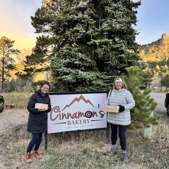Cinnamon's Bakery - Bakeries Near Me - Estes Park, Colorado
