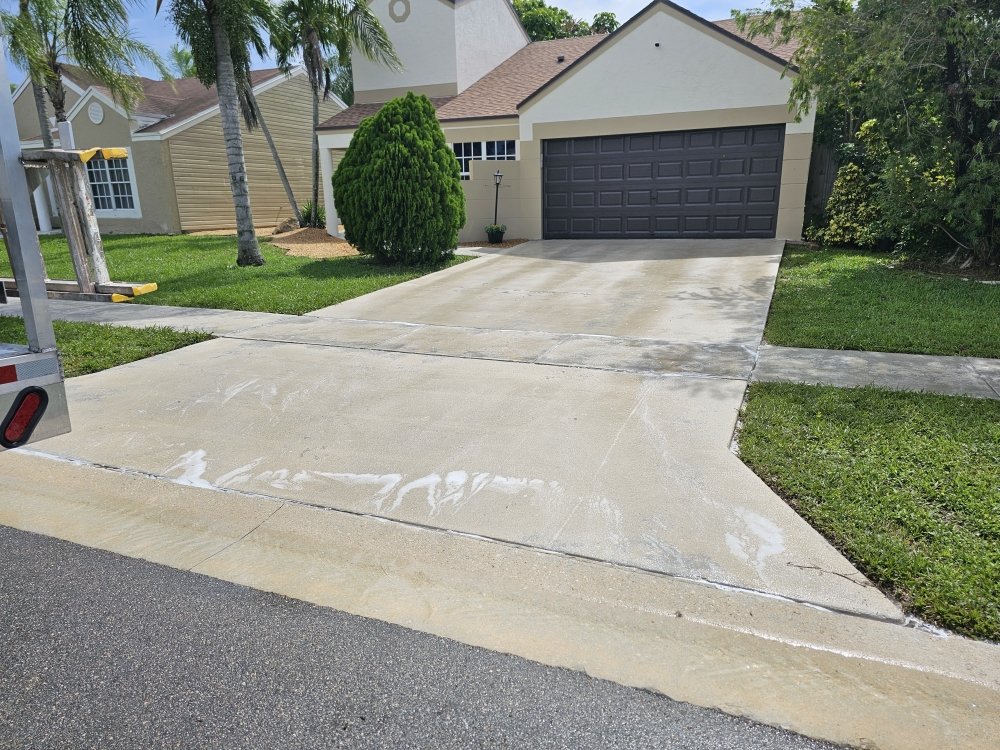 Slide of Ivan's Pressure Cleaning