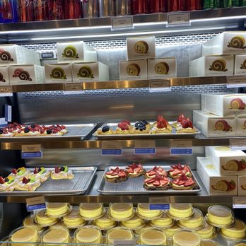 Paris Baguette - Bakeries Near Me - Carrollton, Texas