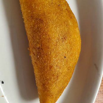 Colombia La Bella - Chicken empanada - Colombian Near Me - Longwood, Florida