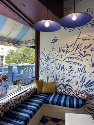 MELI Frozen Yogurt by null