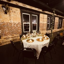 Event Setters - White full drop linen