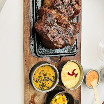 La Cabrera - Steakhouses Near Me - Buenos Aires, C