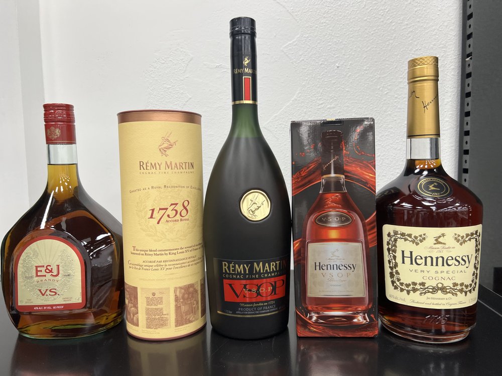 CHEERS WINE MARKET & SPIRITS Updated August 2024 18 Photos 1095 E