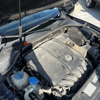 Jiffy Lube - Didn't put dipstick back and Left it above my engine. - Oil Change Stations Near Me - Cathedral City, California Jiffy Lube - Didn't put dipstick back and Left it above my engine. - Oil Change Stations Near Me - Cathedral City, California