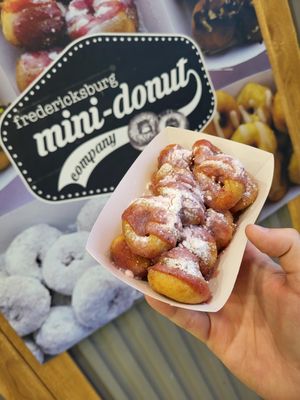 Fredericksburg Mini Donut Co by null