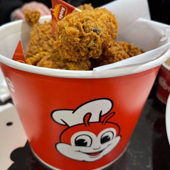 Jollibee - Chicken joy 6 pieces - Fast Food Near Me - East Rutherford, New Jersey