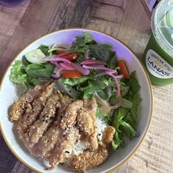 Lana’s Healthy Bistro & Juice Bar