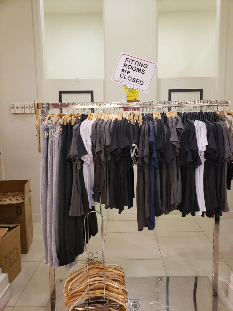 FASHION Q Updated August 2024 23 Reviews 3030 Plaza Bonita Rd