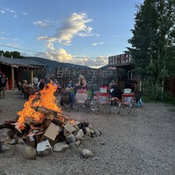 Stumbling Moose Lodge - Bonfire during the live music