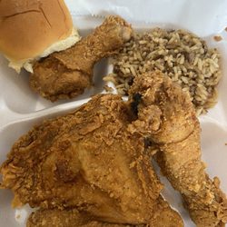 Great Taste Cafe - Fried chicken plate with rice dressing
