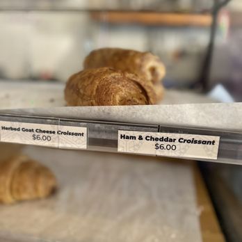 Brewpoint Craft Elmhurst - croissants on display - Coffee & Tea Near Me - Elmhurst, Illinois