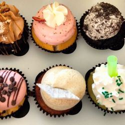 Cake By Jason Hisley - Shamrock shake Cookies and Cream Strawberry and Cream 24 Carat German Chocolate  Strawberry Cheesecake