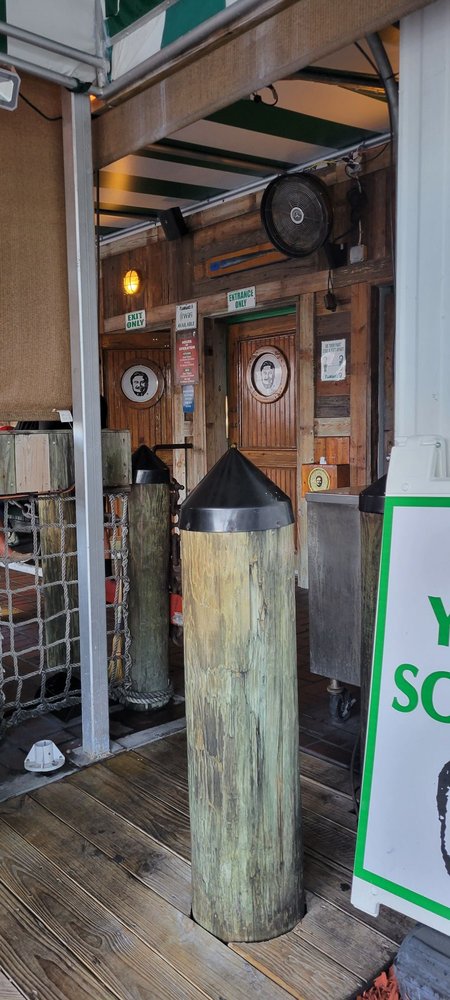 Flanigan's Seafood Bar & Grill