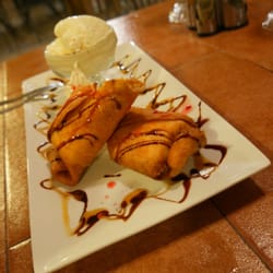 Hacienda Don Juan - "Cheesecake Frito" Cheesecake stuffed in a pastry, served with ice cream and whipped cream. The boricua version of a Cannoli