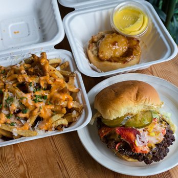 Coast by MDP - PEI Lobster Smash Burger, Side Fries, Apple Pie - Food Delivery Services Near Me - Toronto, Ontario Coast by MDP - PEI Lobster Smash Burger, Side Fries, Apple Pie - Food Delivery Services Near Me - Toronto, Ontario