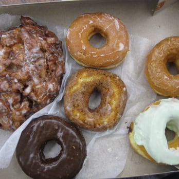Old Fashioned Donuts - Bakeries Near Me - Chicago, Illinois