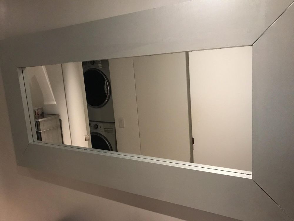 Slide of N&N Golden Hands