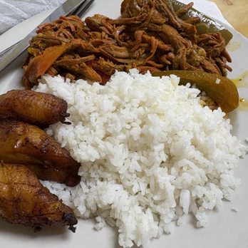 La Bamba - Yoga con arroz - Spanish Near Me - Tampa, Florida