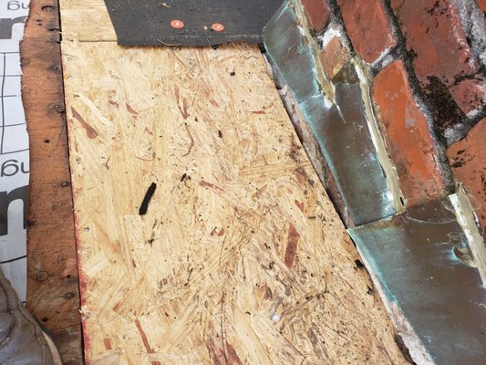 Boczan Roofing and More Logo