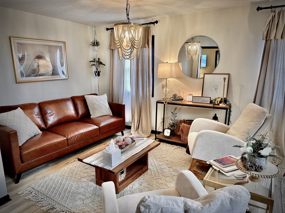 Guiding House - grief counselor in Canton, OH