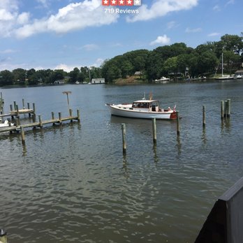 Cantler's Riverside - Right on the water - Seafood Near Me - Annapolis, Maryland
