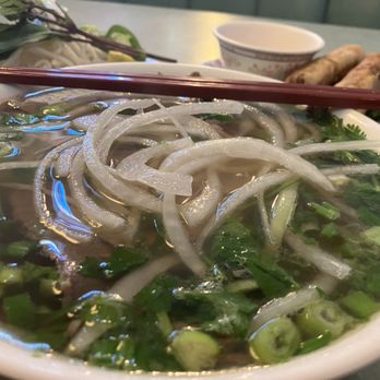 Pho Nam - Small #17 with fried egg 31. Gỏi Cuốn / Spring Rolls / 스프링 돔(새우, 돼지고기, 각종 야채와 스페셜 소스) - Vietnamese Near Me - Sunnyvale, California