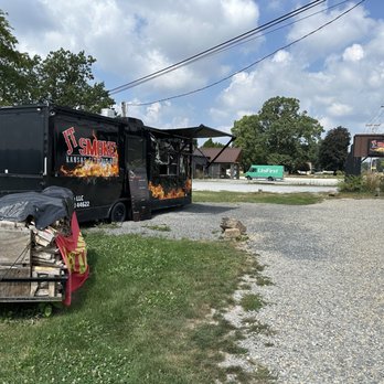 JT Smoke BBQ - Food Trucks Near Me - New Philadelphia, Ohio JT Smoke BBQ - Food Trucks Near Me - New Philadelphia, Ohio