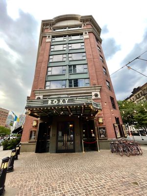 Roxy Cinema New York by null