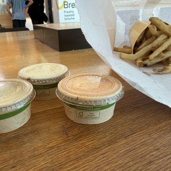 Starbird - Fries with blazin ranch, greek yogurt ranch, and thai chili aioli - Chicken Shop Near Me Starbird - Fries with blazin ranch, greek yogurt ranch, and thai chili aioli - Chicken Shop Near Me