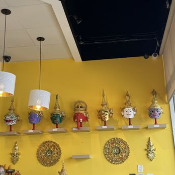 Thailandia Cuisine - Inside - Thai Near Me - El Segundo, California Thailandia Cuisine - Inside - Thai Near Me - El Segundo, California
