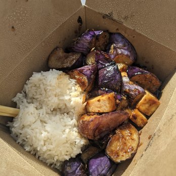Tummy Yummy Thai - Eggplant entree w tofu - Food Trucks Near Me Tummy Yummy Thai - Eggplant entree w tofu - Food Trucks Near Me