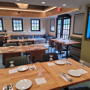 Zaytouna Bistro - Breakfast & Brunch Near Me - Fairfax, Virginia Zaytouna Bistro - Breakfast & Brunch Near Me - Fairfax, Virginia